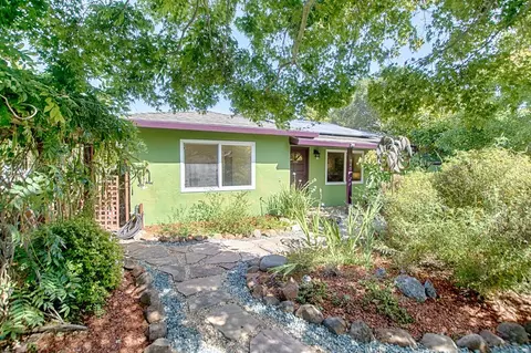 940 32nd Ave, Santa Cruz, CA 95062