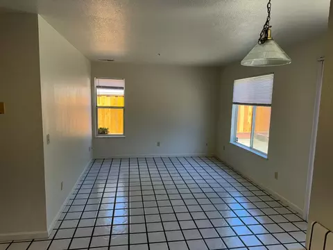 801 Danbury St, Salinas, CA 93906 photo 8