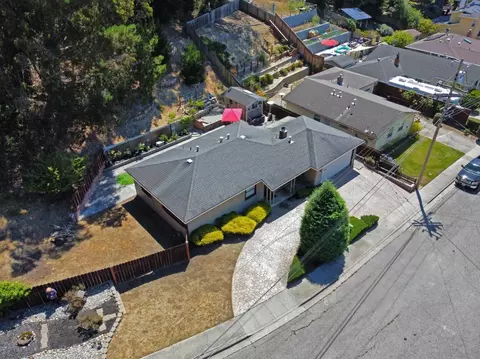 947 La Mirada Way, Pacifica, CA 94044 photo 3