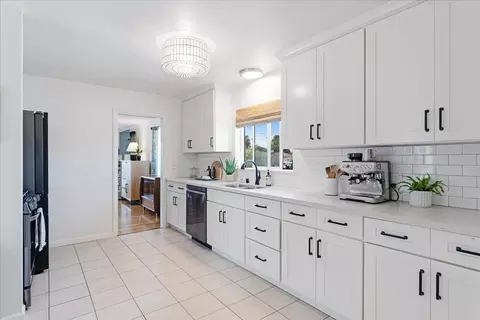 21 San Juan Dr, Salinas, CA 93901 photo 19