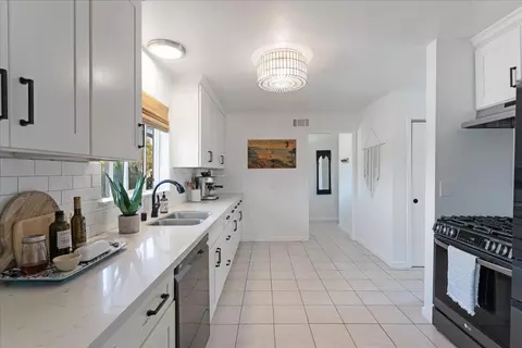 21 San Juan Dr, Salinas, CA 93901 photo 18