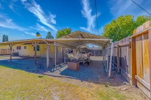 1395 Queens Cir, Merced, CA 95340 photo 17