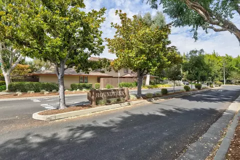 224 Red Oak Dr B, Sunnyvale, CA 94086