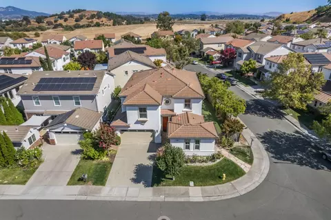 4 Brookline Dr, Novato, CA 94949
