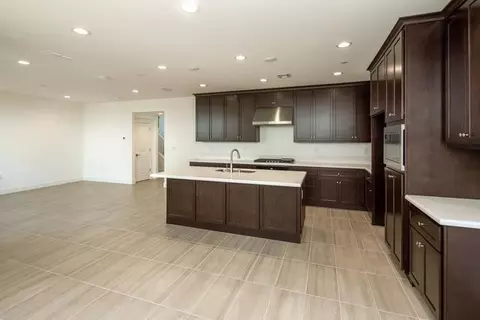 157 E Frost Dr, Tracy, CA 95391 photo 4
