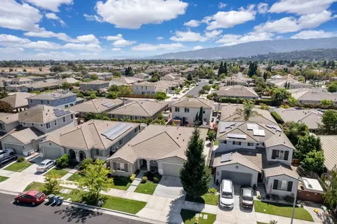950 Pueblo St, Gilroy, CA 95020 photo 46