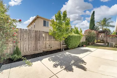 950 Pueblo St, Gilroy, CA 95020 photo 38