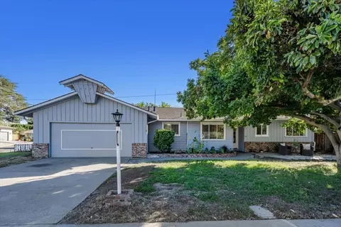 93 Paul Ave, Mountain View, CA 94041