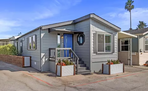 925 38th Ave 31, Santa Cruz, CA 95062