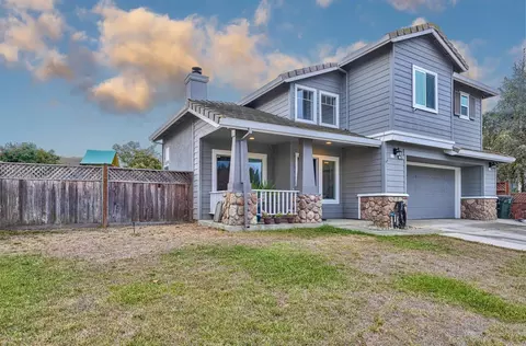 162 Pennsylvania Dr, Salinas, CA 93906 photo 2