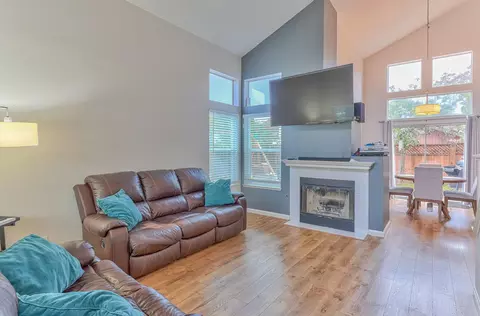 162 Pennsylvania Dr, Salinas, CA 93906 photo 5