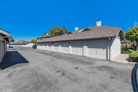 1052 Padre Dr 2, Salinas, CA 93901 photo 27