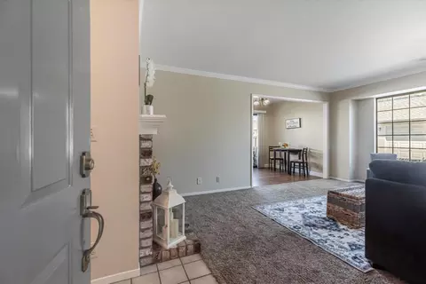 1052 Padre Dr 2, Salinas, CA 93901 photo 4