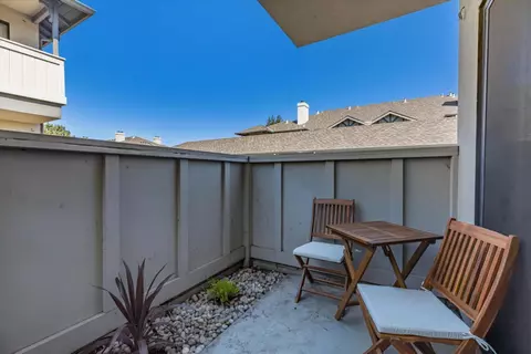 1052 Padre Dr 2, Salinas, CA 93901 photo 24