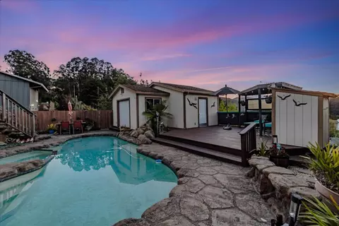 Exterior - 9 Barton Pl, Pacifica, CA 94044 photo 17 of 27