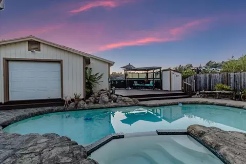 Exterior - 9 Barton Pl, Pacifica, CA 94044 photo 18 of 27
