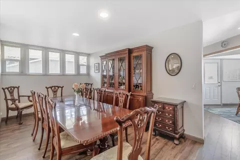 Dining - 9 Barton Pl, Pacifica, CA 94044 photo 2 of 9