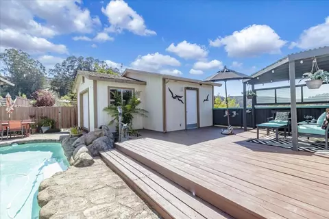 Exterior - 9 Barton Pl, Pacifica, CA 94044 photo 9 of 27