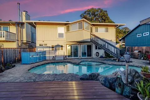 Exterior - 9 Barton Pl, Pacifica, CA 94044 photo 5 of 27