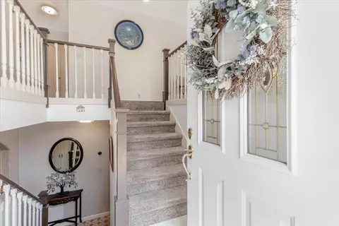 Entry Way - 9 Barton Pl, Pacifica, CA 94044 photo 2 of 4