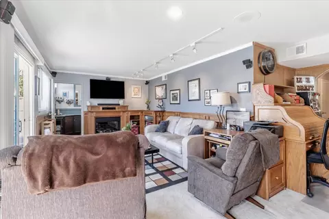 Living - 9 Barton Pl, Pacifica, CA 94044 photo 5 of 6