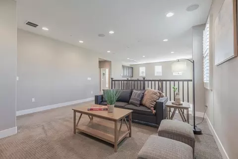 Entry Way - 9958 Bobcat Ct, Gilroy, CA 95020 photo 5 of 6