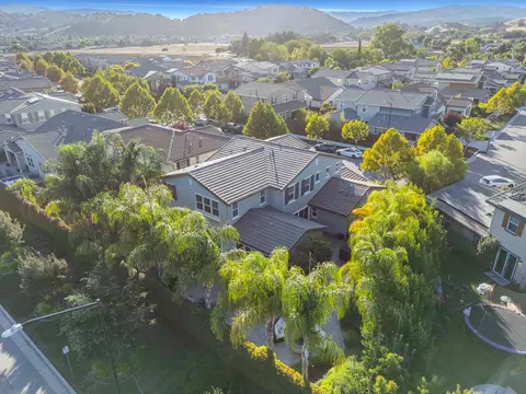 View/Area - 9958 Bobcat Ct, Gilroy, CA 95020 photo 4 of 9