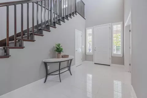 Entry Way - 9958 Bobcat Ct, Gilroy, CA 95020 photo 2 of 6