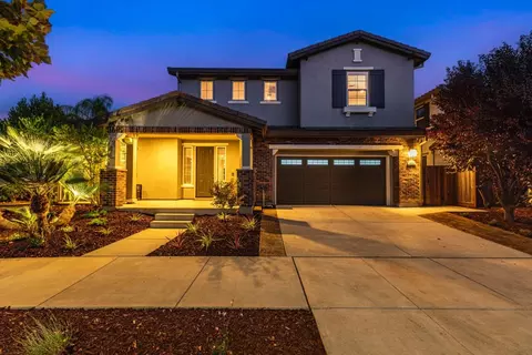 Exterior - 9958 Bobcat Ct, Gilroy, CA 95020 photo 27 of 32
