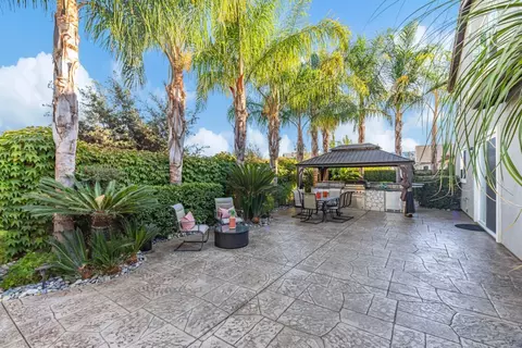 Exterior - 9958 Bobcat Ct, Gilroy, CA 95020 photo 8 of 32