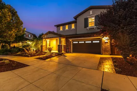 Exterior - 9958 Bobcat Ct, Gilroy, CA 95020 photo 28 of 32
