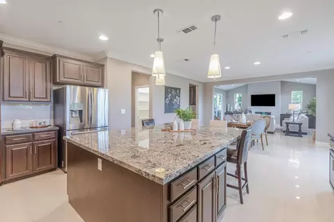 Kitchen - 9958 Bobcat Ct, Gilroy, CA 95020 photo 3 of 6
