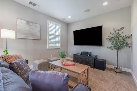 Living - 9958 Bobcat Ct, Gilroy, CA 95020 photo 3 of 3