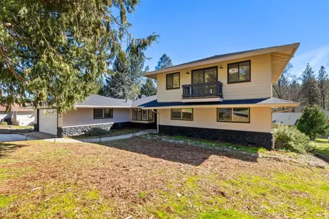 19501 Chaffee Cir, Groveland, CA 95321