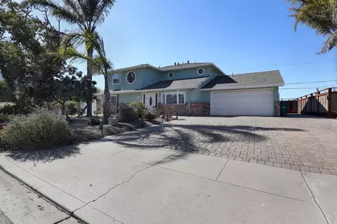 22020 Berry Dr, Salinas, CA 93908 photo 1