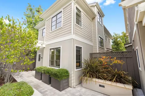 956 California St, Mountain View, CA 94041