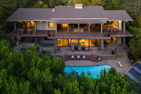 1160 Trinity Dr, Menlo Park, CA 94025