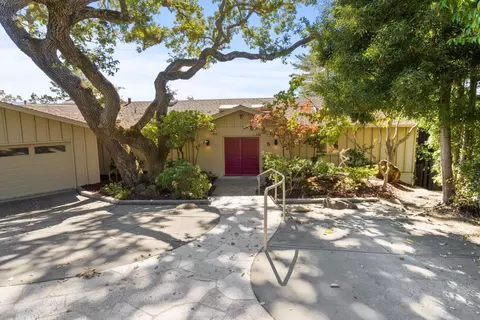 5 Whitney Ct, Menlo Park, CA 94025