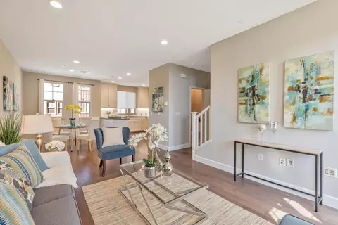897 Tranquility Cir 12, Livermore, CA 94551