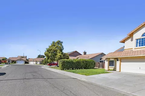 1515 Via Alberti, Gustine, CA 95322 photo 3