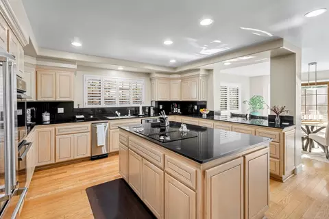 365 Martens Ave, Mountain View, CA 94040 photo 19