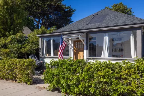 1187 8th St, Monterey, CA 93940 photo 1