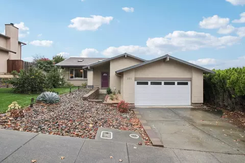 171 Persimmon Dr, Vallejo, CA 94589