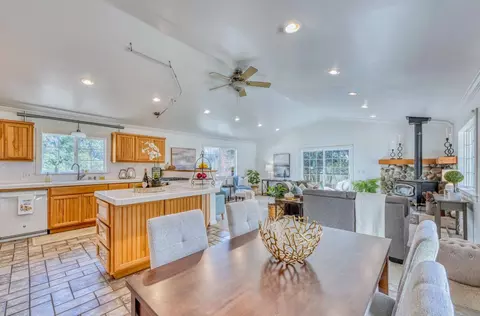 17209 Mcguffie Rd, Prunedale, CA 93907 photo 4