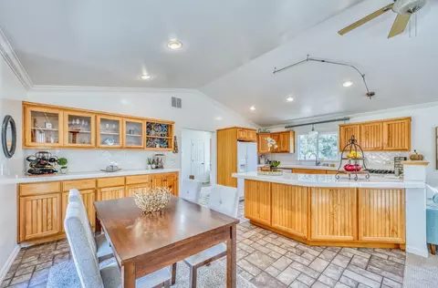 17209 Mcguffie Rd, Prunedale, CA 93907 photo 8