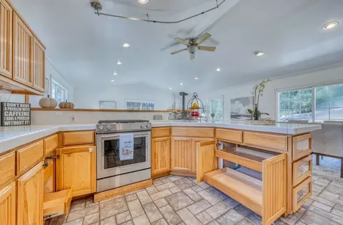 17209 Mcguffie Rd, Prunedale, CA 93907 photo 11