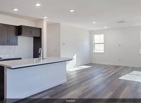 6685 Optimum Loop, San Jose, CA 95119 photo 2