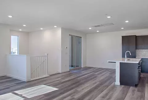 6685 Optimum Loop, San Jose, CA 95119 photo 8