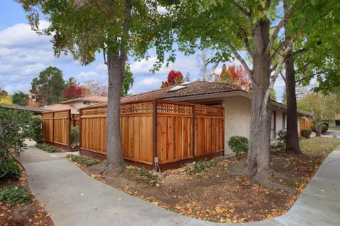 143 Peach Ter, Santa Cruz, CA 95060
