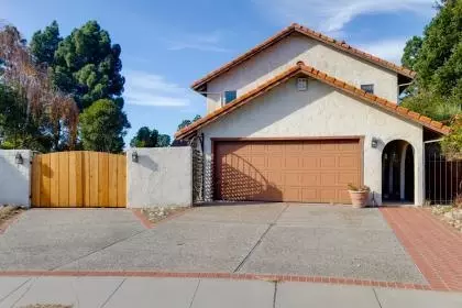 1112 Iverson St, Salinas, CA 93901 photo 3